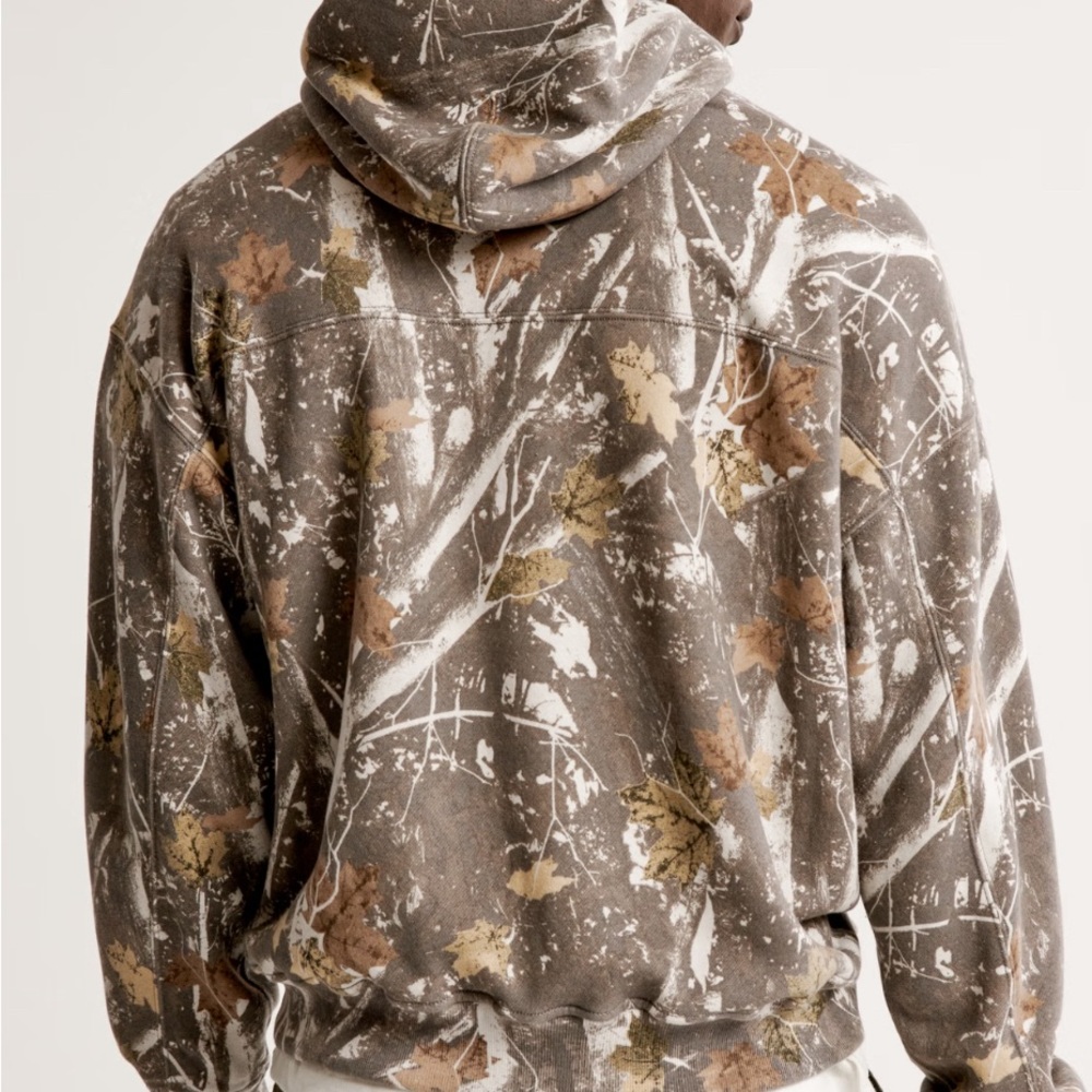 Tik Tok!! Abercrombie and Fitch essential popover hoodie in grey camo size Large